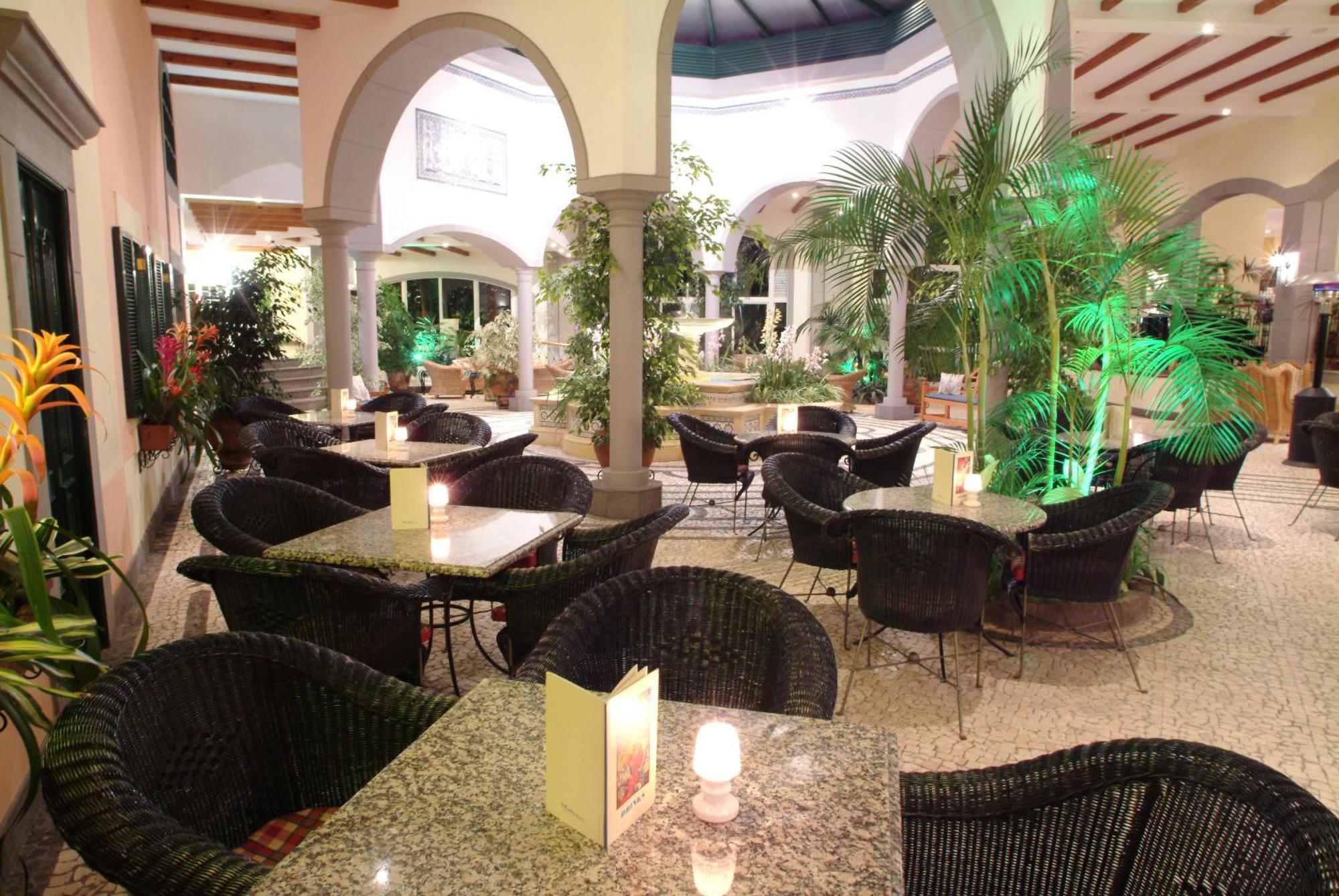 Pestana Village Garden Hotel Funchal  Restaurant photo